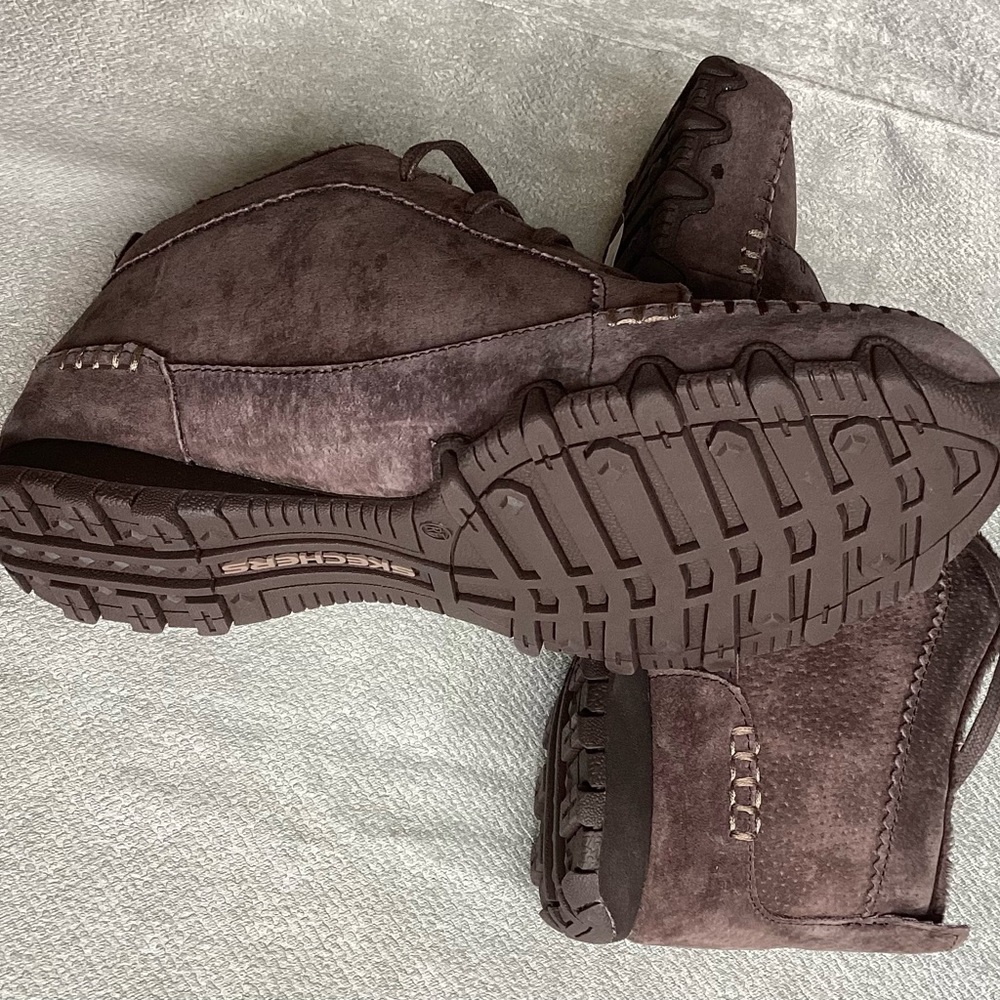 Skechers Women's Brown Ankle Booties - Picture 5 of 9